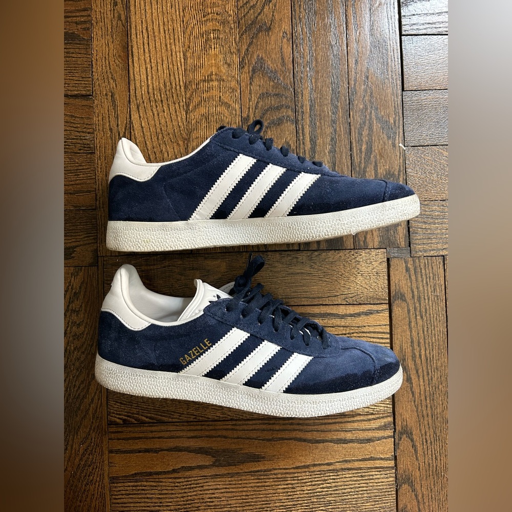 Adidas Navy Gazelles - women’s size 8.5
